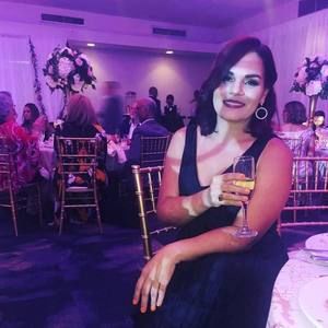 Meet your Posher, Dennise